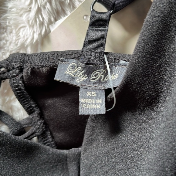 Lily Rose Dress - Picture 7 of 7